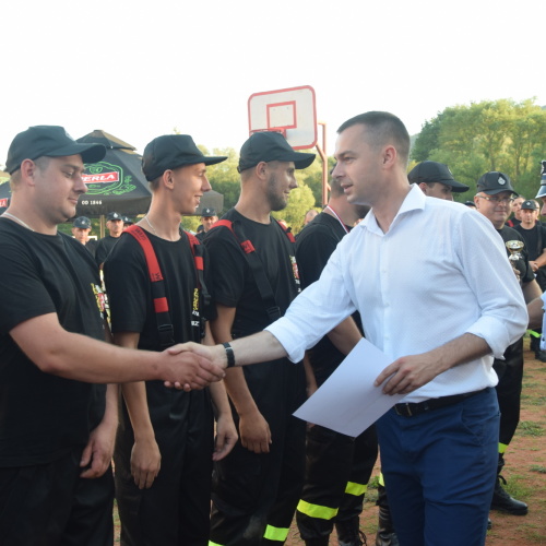 Gminne zawody sportowo-pożarnicze w Łodynie